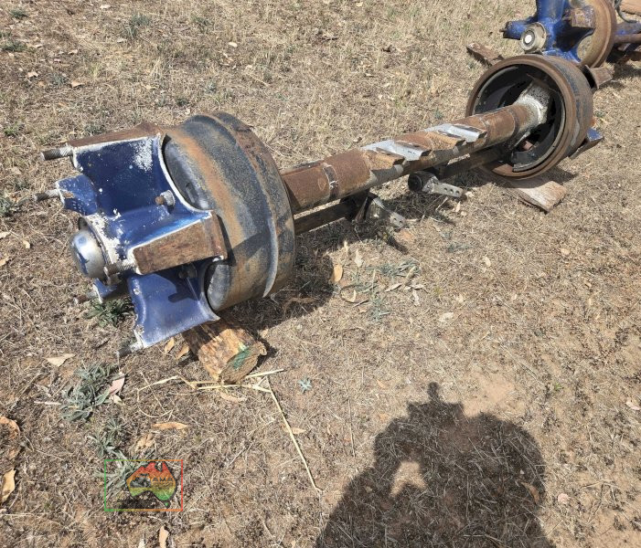 Spider Trailer Axle with Brakes - photo 3
