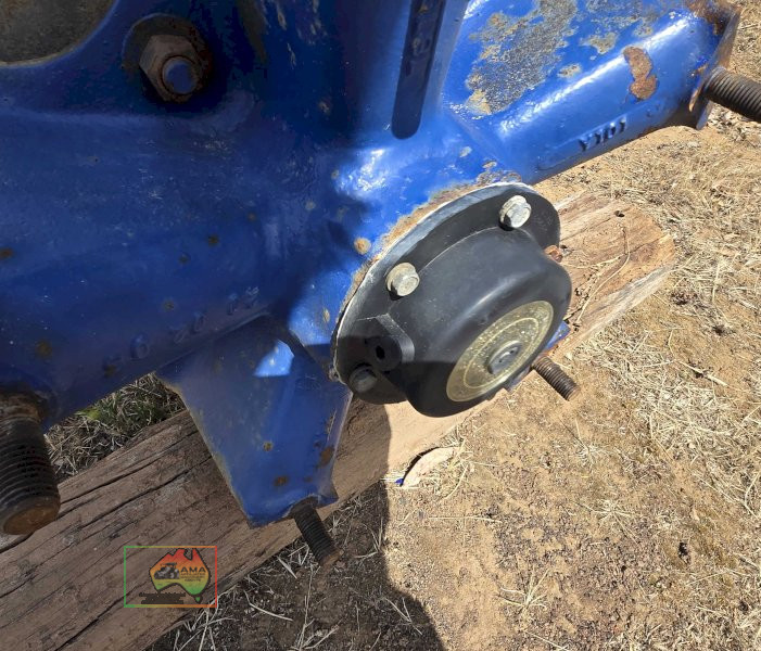 Spider Trailer Axle with Brakes & Boosters - photo 4
