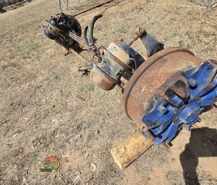 Spider Truck Steer Axle with Brakes & Boosters - photo 3