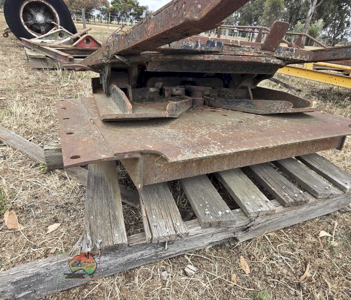 McGrath Trailer Turntable & Skidplate - photo 3