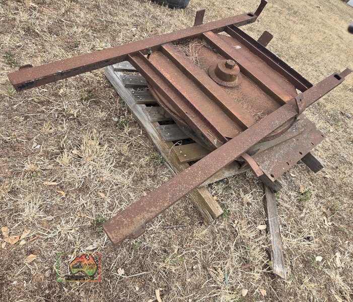 McGrath Trailer Turntable & Skidplate