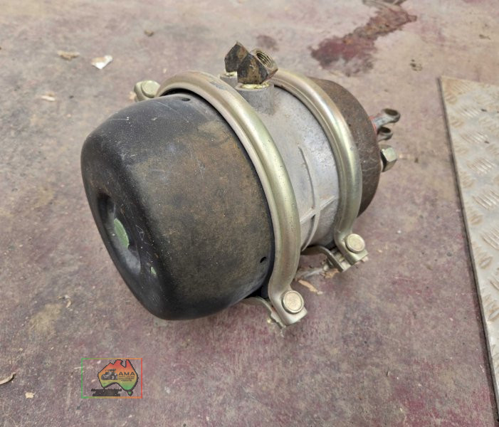 Used Brake Booster in Working Cond. - photo 3