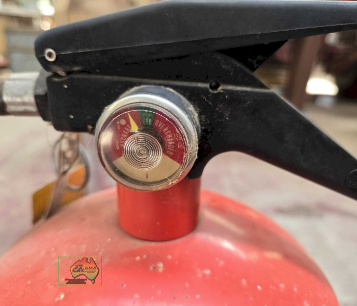 Chubb HW16P Water Fill Fire Extinguisher - photo 4