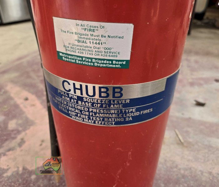 Chubb HW16P Water Fill Fire Extinguisher - photo 3