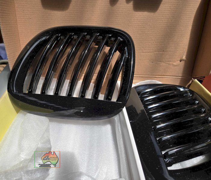 BMW Series 3 Front Inserts (New) - photo 2