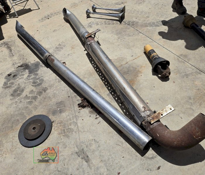 Pair of Truck Exhaust Pipes - photo 2