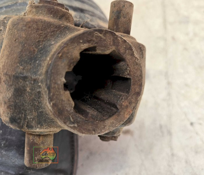 H/duty Tractor PTO 1/2 Shaft with 1-3/8" Spline - photo 2