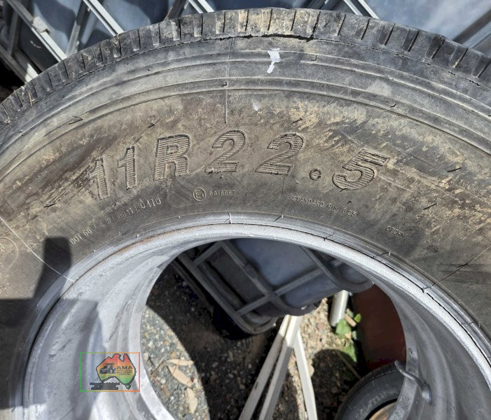Pair of 11R22.5 Spider Rims with Steer Tyres - photo 5