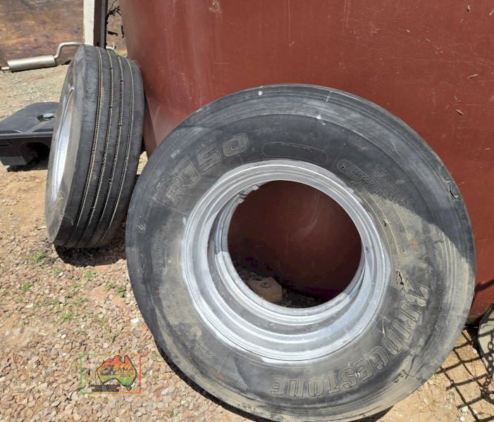 Pair of 295/80R22.5 Rims & Bridgestone Trailer Tyres - photo 1