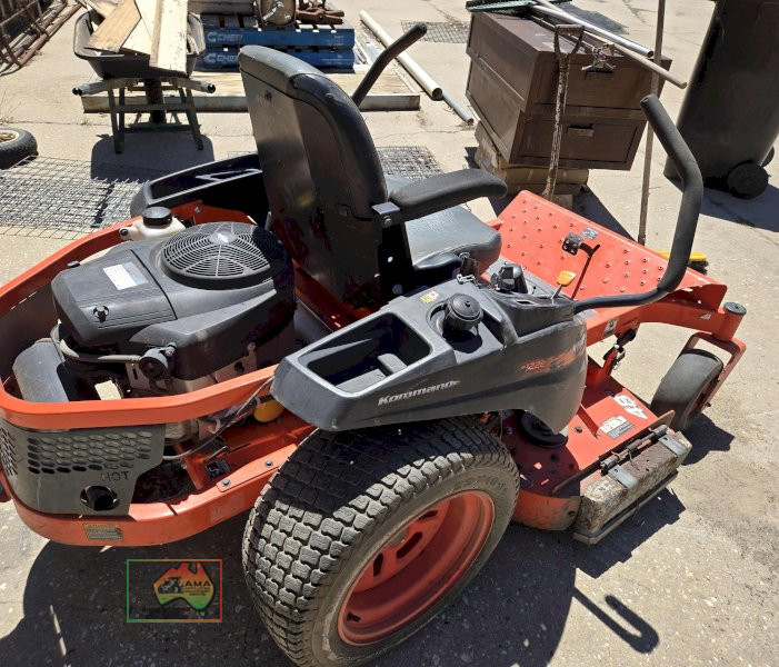 Kubota Z122e Kommander 48 Zero Turn Mower - photo 4