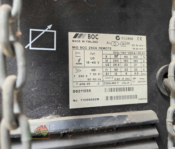BOC MIG-250R Welder - photo 6