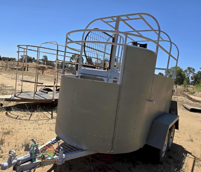 Partially Rebuilt Double Horse Float - photo 3