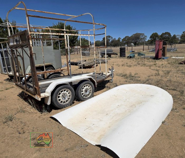 Double Horse Float Frame - photo 4