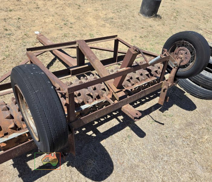 8ft Trailing Spiked Roller - photo 3
