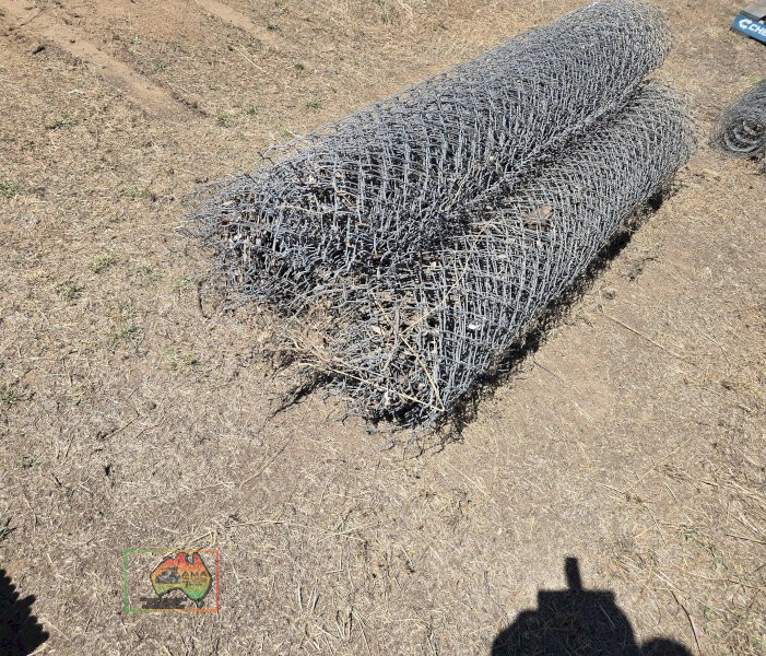 3x Used Rolls of 600mm Chain Mesh - photo 3