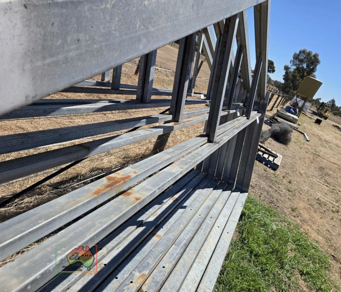 Pair of 3.75m Horse Shelter Kit Frame Ends - photo 4
