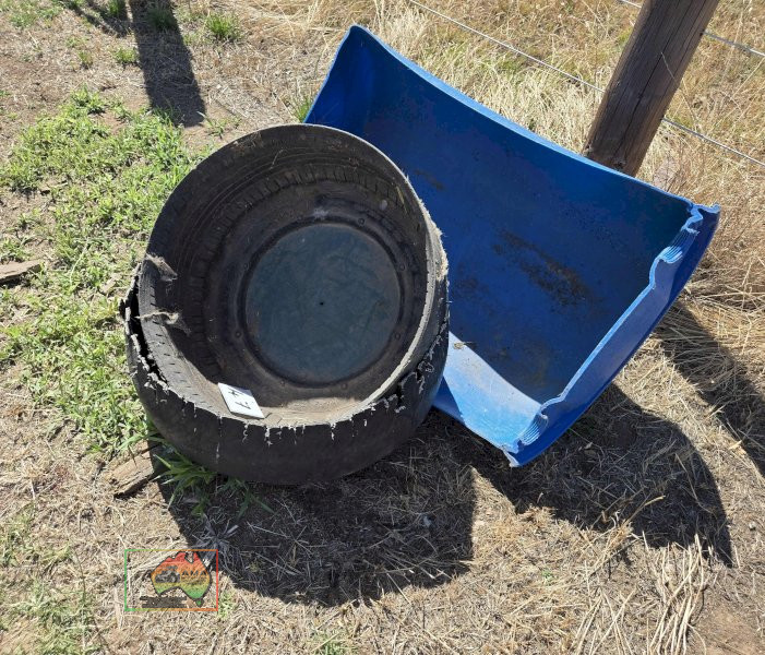 3x Horse Feed Troughs - photo 4