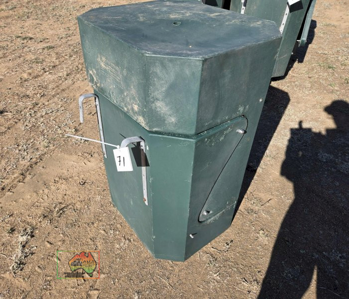 Pair of Polymaster PT-03 Hay Racks