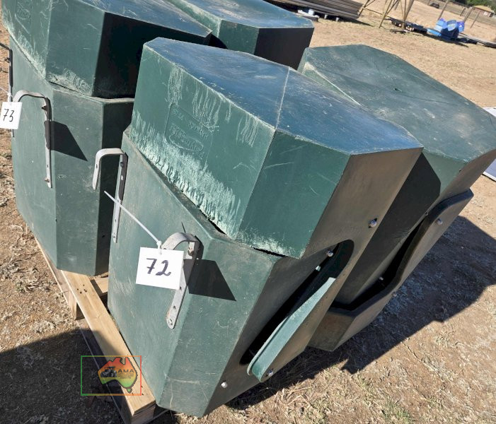 Pair of Polymaster PT-03 Hay Racks
