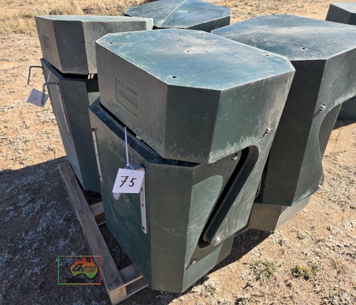 Pair of Polymaster PT-03 Hay Racks