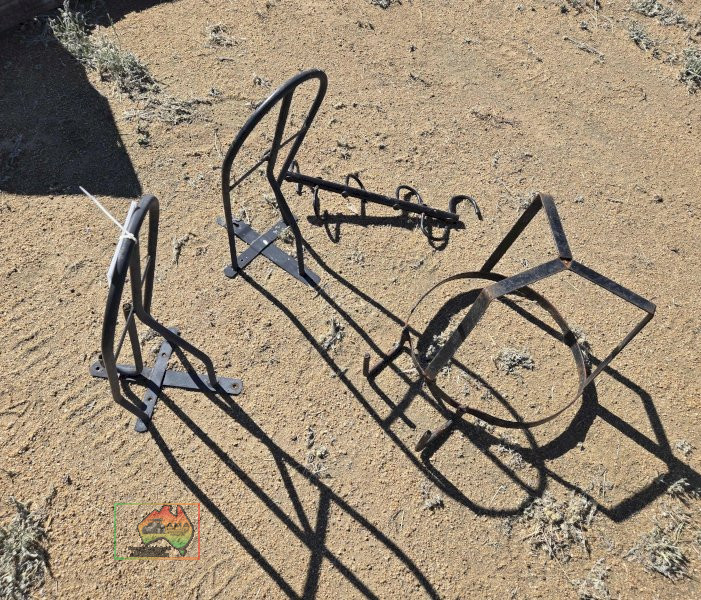 Rail Bracket for Feed Bucket & 2 Saddle Racks