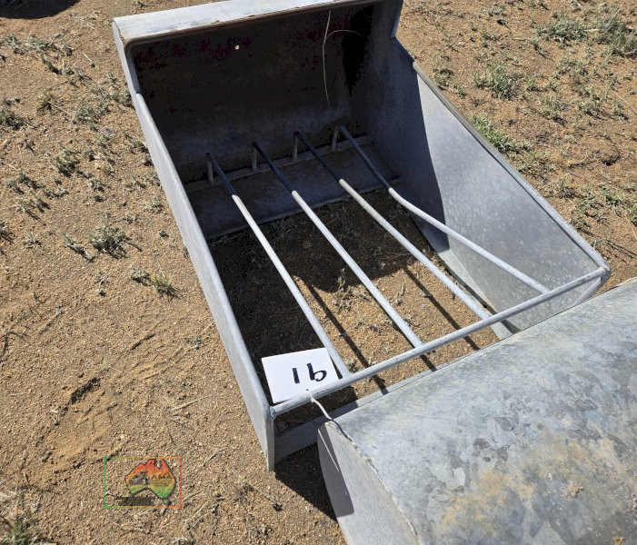 2x H/duty Galv. Hay Rack Feeders - photo 3