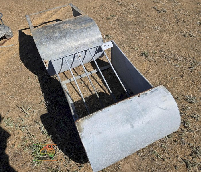 2x H/duty Galv. Hay Rack Feeders - photo 2