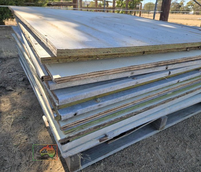 14x Stable Bottom Doors - photo 3