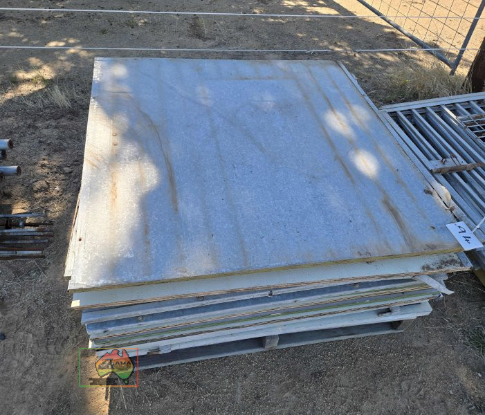14x Stable Bottom Doors