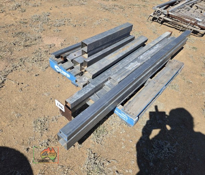 Assorted Galv. RHS Offcuts.