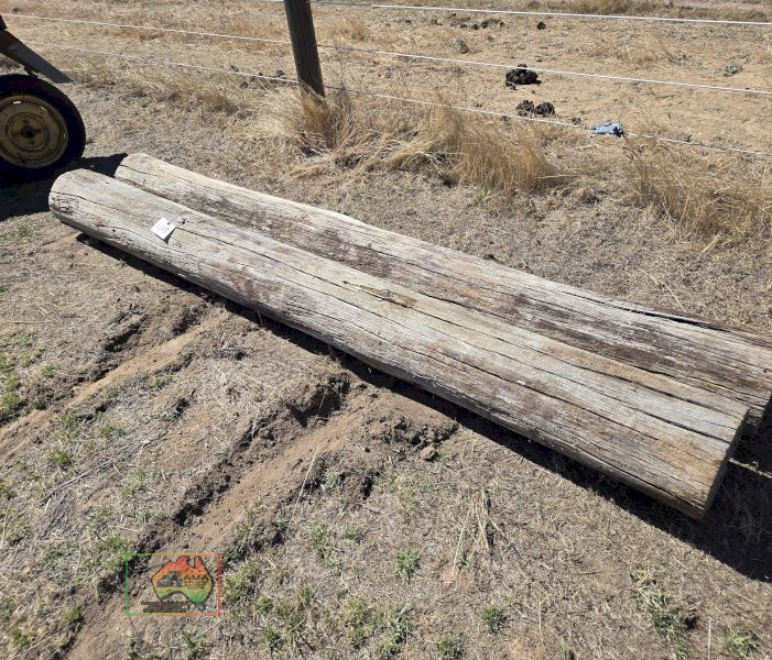 2x 11" Strainer Posts 2.9m - photo 2