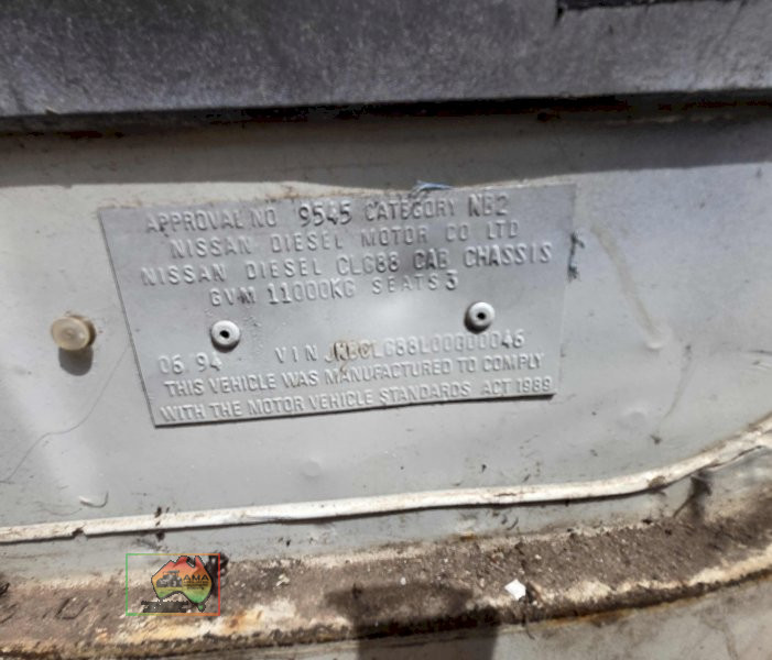1994 UD CLG Horse Transport Truck - photo 17