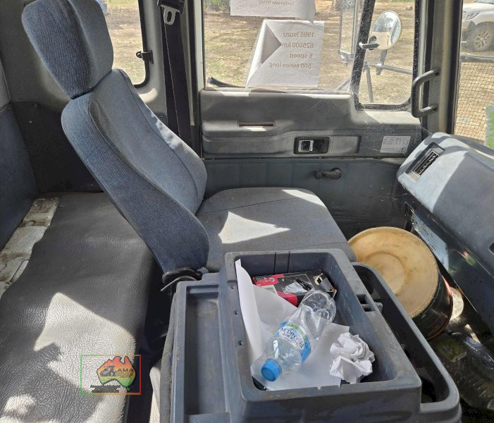 1998 Isuzu FRR-500 LWB Truck - photo 8