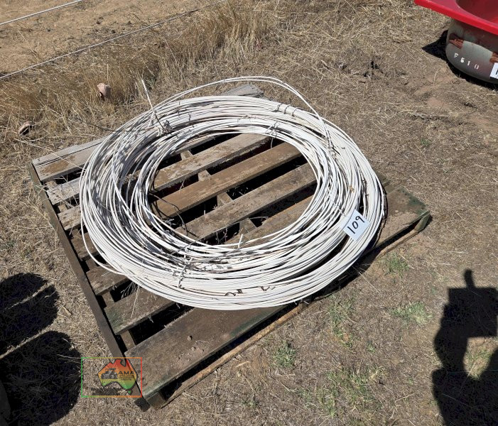 Pallet of Horse Sight Wire - photo 2
