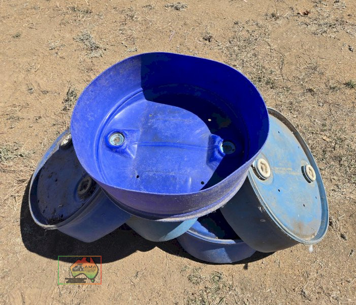 6x Horse Feed Bins