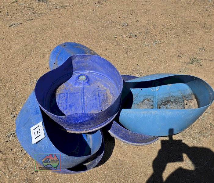 6x Plastic Feed Troughs - photo 3