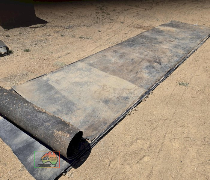 4x Rubber Mats 1.3x5.4m - photo 2