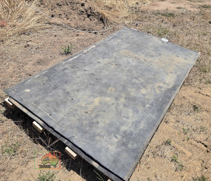 2x Rubber Mats 1.3x2.3m