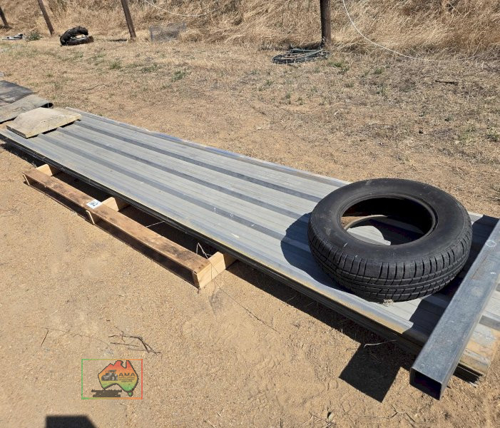 18 Sheets of Roofing Iron 4.6m x 800mm - photo 2