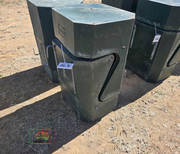Pair of Polymaster PT-03 Hay Racks