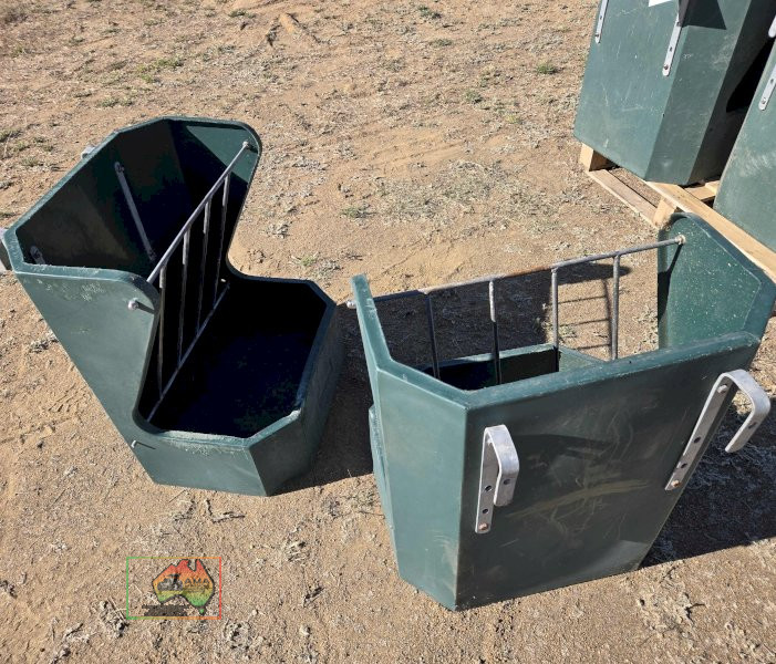 Pair of Polymaster PT-03 Hay Racks - photo 4