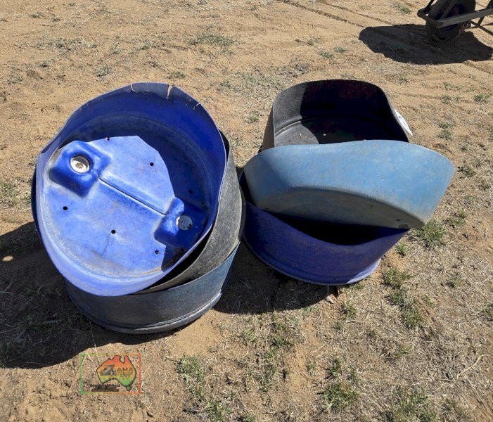 6x Plastic Feeders - photo 2