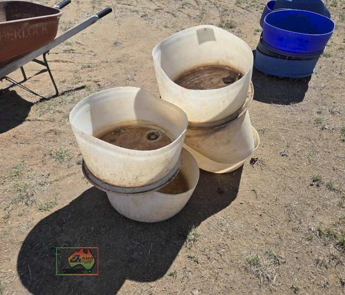 5x Plastic Water Tubs - photo 2
