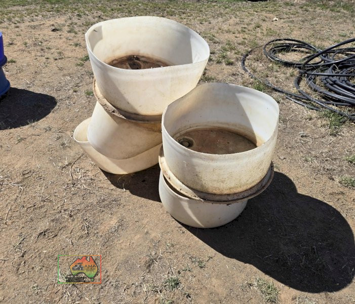 5x Plastic Water Tubs - photo 3