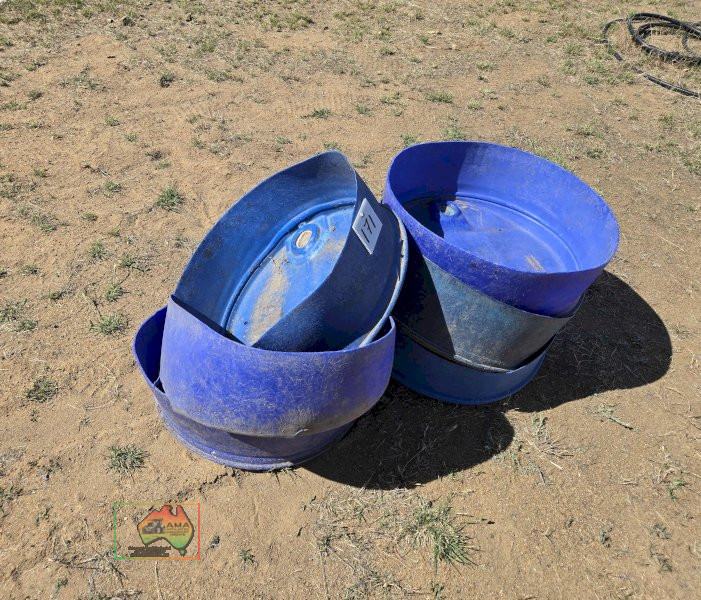 6x Plastic Feeders - photo 2