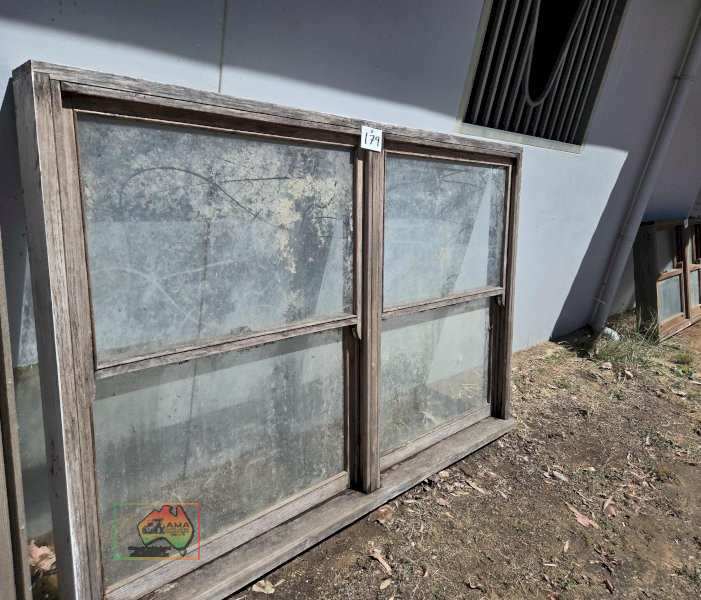 Hardwood Double Sash Window - photo 1