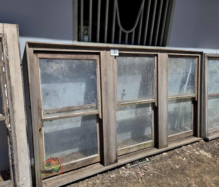 WRC Triple Sash Window - photo 2