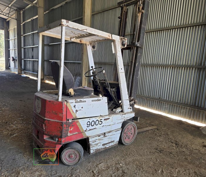 Toyota EV-9005 Forklift