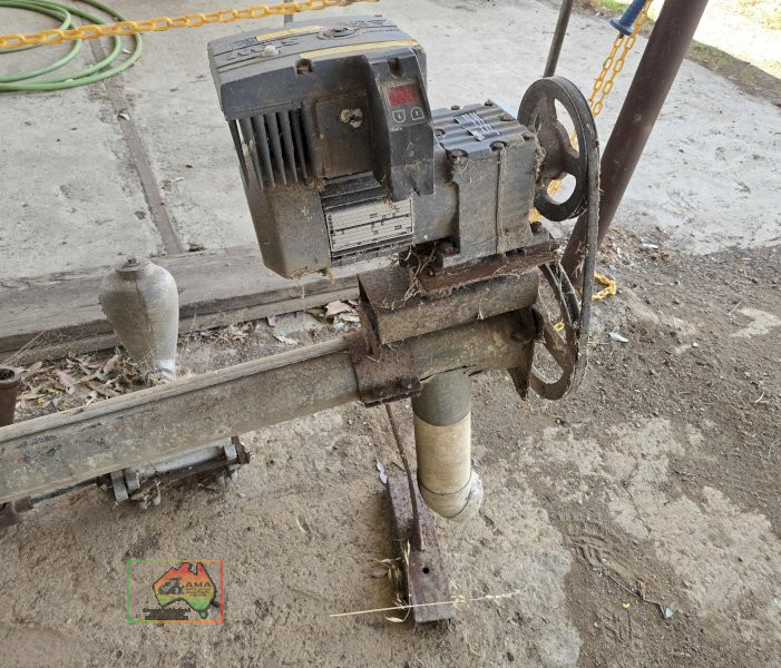 10ft Pencil Auger with 240v or 3 Phase Electric Mtr. - photo 3