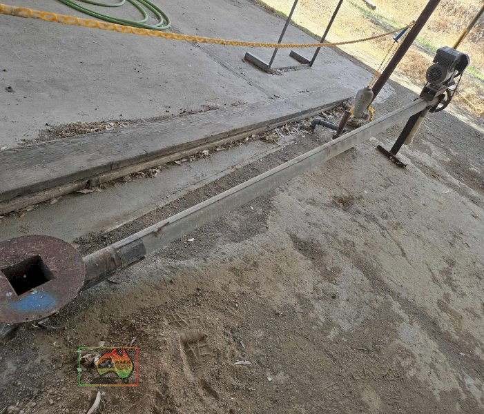 10ft Pencil Auger with 240v or 3 Phase Electric Mtr. - photo 2